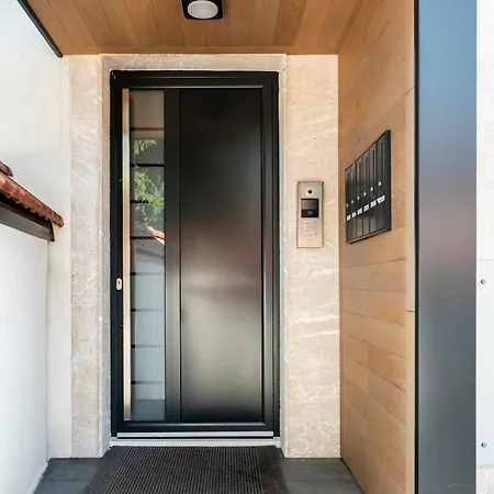 1bdr In The Heart Of Old Town *