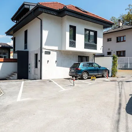 1bdr In The Heart Of Old Town Sarajevo